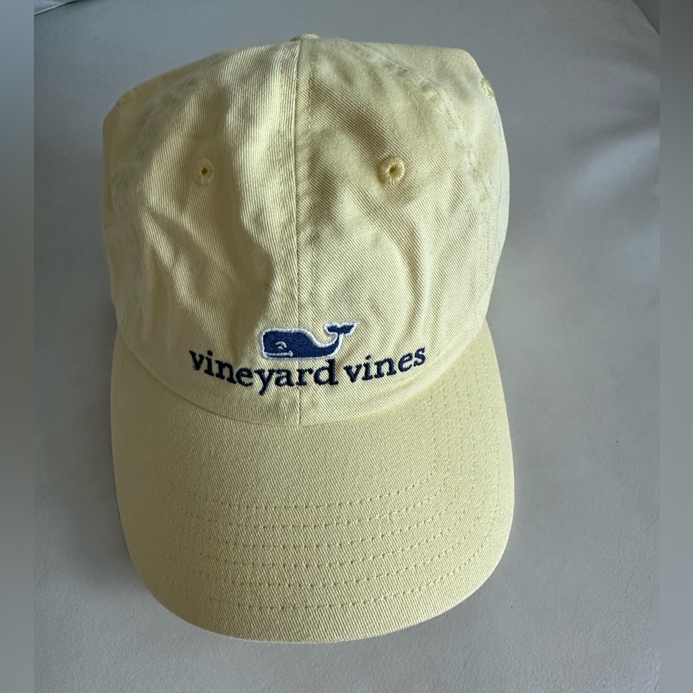 Vineyard Vines Soft Yellow Hat. Euc - image 1